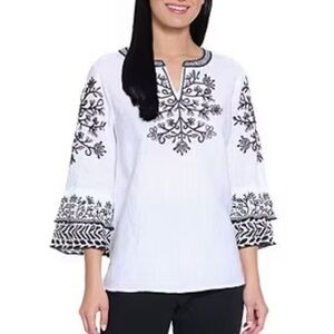 John Mark Linen Embroidered Split V-Neck 3/4 Sleeve Tunic